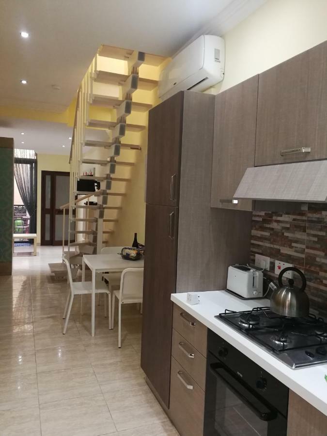 Sliema Duplex 1 Bedroom Apartment - Sleeps 4 Exterior foto